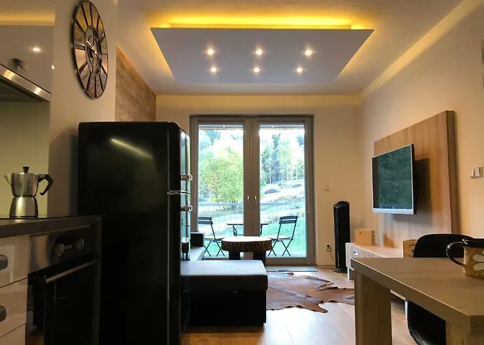 Jestrab C.15 Apartment