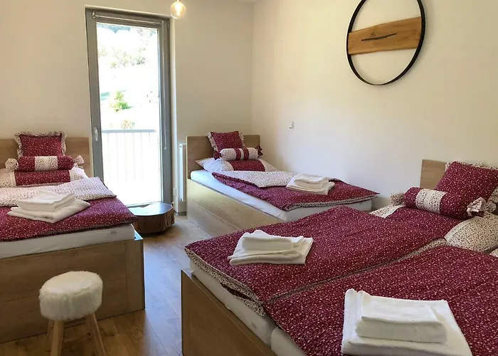 Apartment Jestrab C.15 *